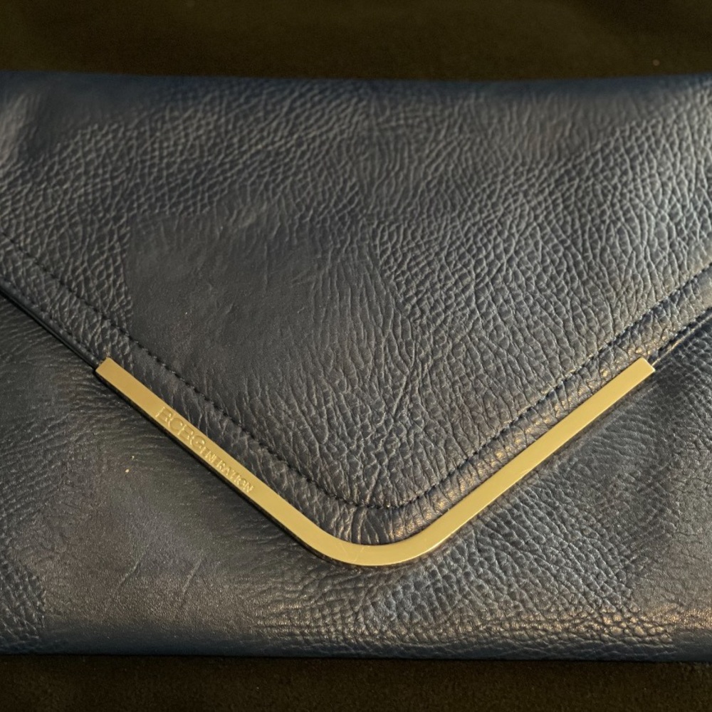 Bebe clutch